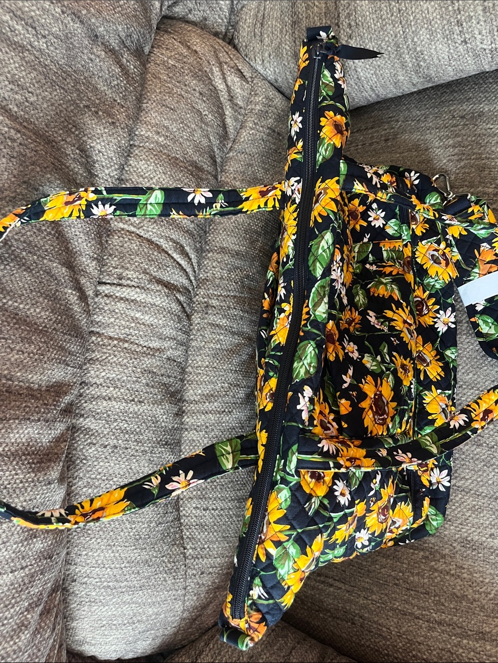 Vera Bradley Deluxe Travel Tote Sunflowers Quilted Tote Bag with trolley sleeve - Picture 11 of 16